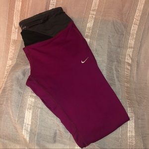 Maroon Nike leggings